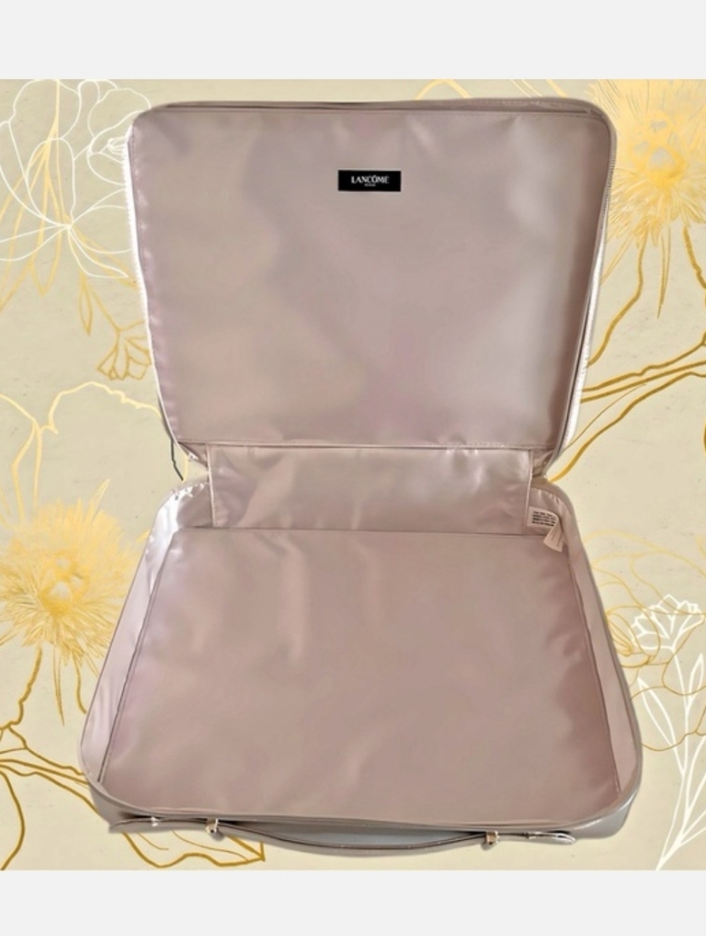 LANCOME Vanity Train Case - Picture 11 of 12